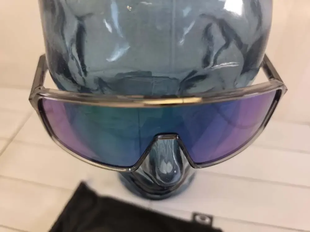 Oakley Sutro Prizm Sunglasses with bag